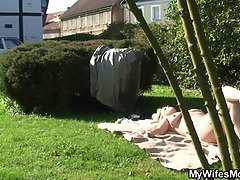 Her boyfriend cheating with blonde motherinlaw outside