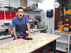 Gros seins, Blonde, Brunette brune, Rondelette, 2 femmes 1 homme, Mère que j'aimerais baiser, Seins naturels, Plan cul à trois