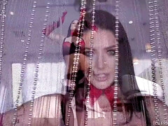 Grote lul, Grote mammen, Bruinharig, Rondborstig, Hardcore, Interraciaal, Ondergoed, Tieten likken