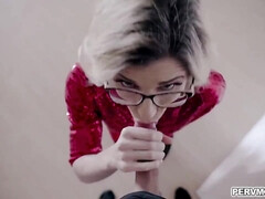 Blondine, Kehlenfick, Fingern, Hd, Küche, Lecken, Muschi, Stiefmutter