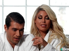 In den arsch, Arsch, Paar, Hardcore, Küche, Latina, Hausmädchen, Pornostars