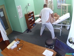 Amateur, Tir de sperme, Médecin, En levrette, Branlette thaïlandaise, Infirmière, Pov, Jouets