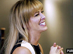 Mamada, Penetracion con dedos, Pequeña, Realidad, Afeitado, Madrastra, Medias largas, Trio