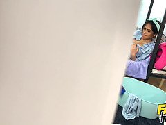 18 años, Verga grande, Semen en la boca, Estilo perrito, Hd, Lamidas, Orgasmo, Pequeña