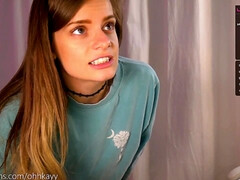 18 jaar, Enthousiasteling, Kont, Klein, Schoolmeisje, Tiener, Tieten likken, Webcamera