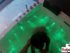 Enthousiasteling, Grote lul, Pijpbeurt, Bruinharig, Lul, Mager, Thais, Tieten likken