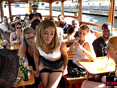 Culo grande, Rubia, Fetiche, Madres para coger, Público, Solo, Adolescente, Voyeur