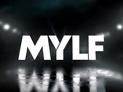 Gros seins, Blonde, Tir de sperme, Gorge profonde, Branlette thaïlandaise, Hard, Mère que j'aimerais baiser, Nénés