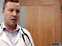 Grosse titten, Blasen, Braunhaarige, Gehörnter ehemann, Arzt, Lecken, Milf, Muschi