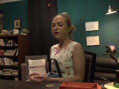 Blondine, Betrug, Sperma im mund, Spermaladung, Tschechisch, Reif, Milf, Ehefrau