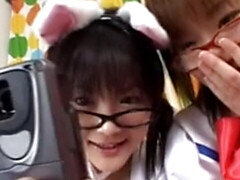 18 jaar, Enthousiasteling, Aziatisch, Bizar, Fetisj, Japaans, Tiener, Uniformpje