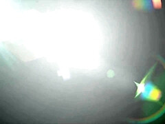 18 jaar, Grote lul, Bruinharig, Rondborstig, Likken, Natuurlijke tieten, Tiener, Tieten likken