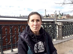 Enthousiasteling, Rondborstig, Hardcore, Natuurlijke tieten, Buiten, Realiteit, Ruw, Tieten likken