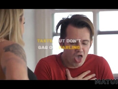 Culo, Culo grande, Rubia, Engañando, Maduro, Madres para coger, Medias largas, Esposa