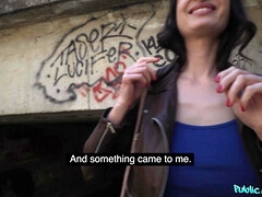 Amateur, Grosse bite, Gros seins, Talons, Argent, De plein air, Public, Réalité