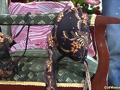 Большие сиськи, Минет, Постарше, Кончили внутрь, Поцелуи, Зрелые, Милф, Русские