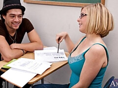 Большая жопа, Большой член, Большие сиськи, Блондинки, Минет, Собачьи, Милф, Короткая стрижка