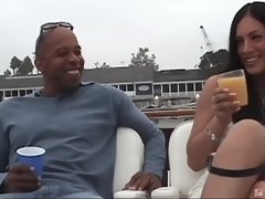 Grupo, Interracial, Latina, Orgasmo, Orgía, Público, Sexo soft, Chupando