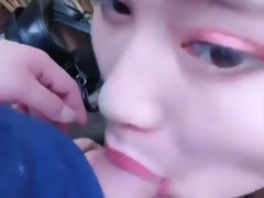 18 años, Corridas, Garganta profunda, Al aire libre, Pequeña, Público, Chorro, Tetas