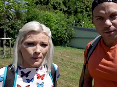 Gehörnter ehemann, Europäisch, Freundin, Milf, Pov, Rasiert