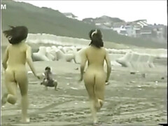 japanese naked girls running on the beach