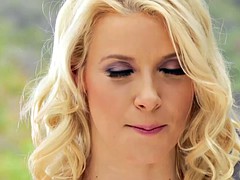 Анальный секс, Блондинки, Пальцем, Лесбиянка, Пирсинг, Тату, Сиськи, Игрушки