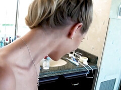 Studentenwohnheim, Selbstgemacht, Lecken, Geschwollene nippel, Muschi, Reiten, Schlaffe titten, Titten