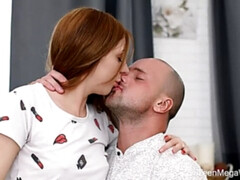 Grote mammen, Pijpbeurt, Bruinharig, Stel, Hd, Natuurlijke tieten, Russisch, Tiener