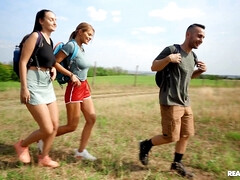 Blonde, Gorge profonde, En levrette, Hard, Seins naturels, Réalité, Fessée, Tatouage