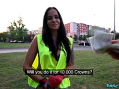 Unfall, Braunhaarige, Hundestellung, Kleid, Im freien, Pov, Muschi, Titten