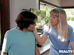 Noire, Sucer une bite, Bâillonner, Massage, Mère que j'aimerais baiser, Huilée, Espagnole, Nénés