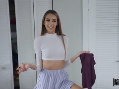 Cul, Chambre à dormir, Brunette brune, Couple, Queue, En levrette, Pov, Plan cul à trois