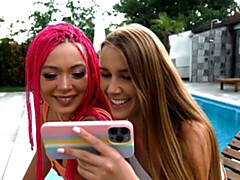 Спальня, Большая жопа, Большие сиськи, Лесбиянка, Белье, Киски, Бритые, Сиськи