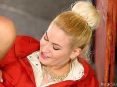 Rubia, Vestidas, Corridas, Sexo duro, Desnudo, Sexo fuerte, Medias largas