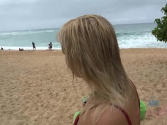 Plage, Bikini, Blonde, Sucer une bite, Branlette thaïlandaise, Culottes ou slips, Petite femme, Pov