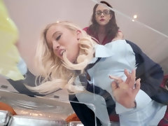 Chica, Tetas grandes, Morena, Gafas, Lamidas, Madres para coger, Mamá, Coño