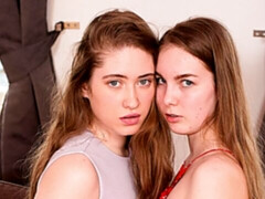 Поза 69, Блондинки, Пальцем, Поцелуи, Лесбиянка, Мастурбация, Стриптизерша, Молоденькие