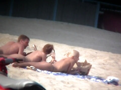 Strand, Schönheit, Vollbusig, Klassisch, Kehlenfick, Natürlich, Orgasmus, Spanner