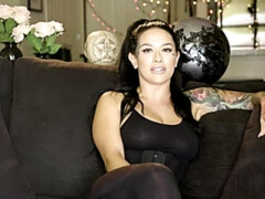 Achter de coulissen, Grote mammen, Bruinharig, Vrouw, Masturbatie, Klein, Alleen, Tieten likken