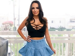 Culo grande, Tetas grandes, Mamada, Morena, Estilo perrito, Lamidas, Pov, Estriptis