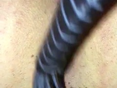 Любители, Порка, Страпон