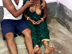 18 jaar, Pompom meid, Universiteit, Indisch, Sportoefening, Stiefmoeder, Lerarin, Vrouw