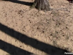 Verga grande, Morena, Corridas faciales, Hd, Al aire libre, Orinar, Pov