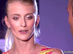 Checa, Consolador, Enorme, Lesbiana, Maduro, Mamá, Adolescente, Tetas