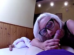 slut in lingerie spreads legs to be fucked (french amateur)