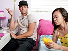 Большой член, Минет, Собачьи, Межрасовый секс, Лизание, Киски, Бритые, Сиськи