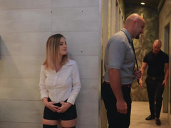 Blondine, Blasen, Europäisch, Würgen, Öffentlich, Muschi, Tanga, Titten