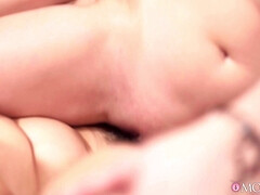 Wohlbeleibte schöne frauen, Grosse titten, Tschechisch, Absätze, Küssen, Natürlichen titten, Muschi, Hintern versohlen