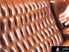 Cunnilingus, Culo grande, Hd, Lesbiana, Lamidas, Tatuaje, Adolescente, Tetas