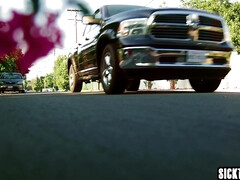 Asiatique, Gros cul, Gros seins, Doigter, Masturbation, Tabou, Tatouage, Nénés